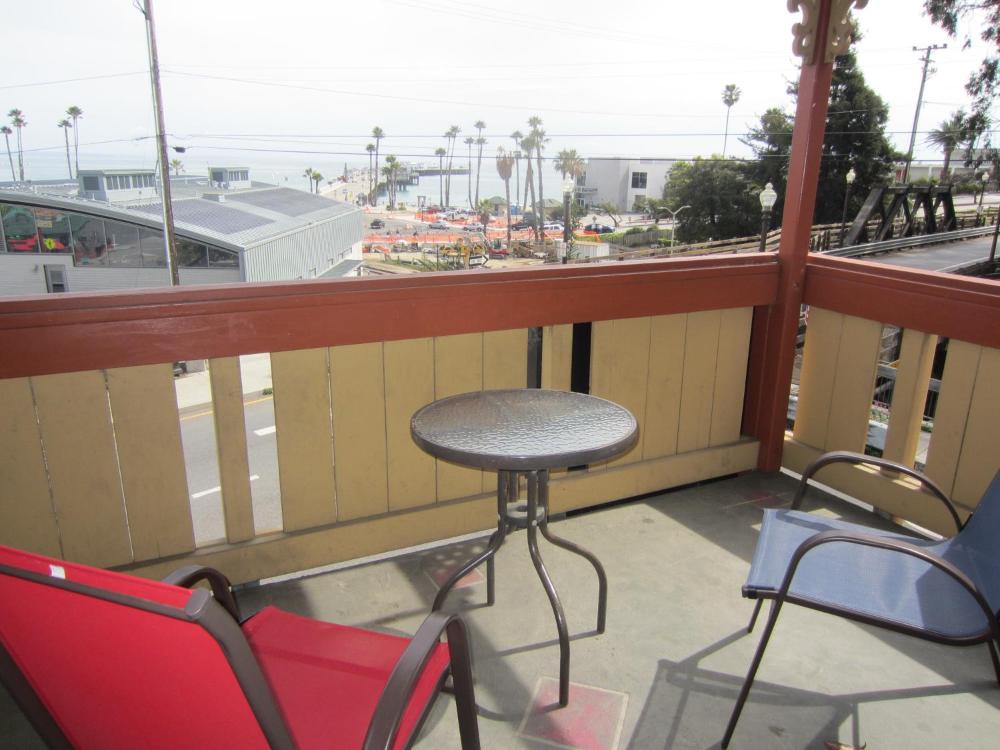 Business King Room with Ocean View - Non-Smoking interior